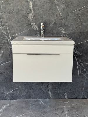 KUDO-600 Wall Mounted Cabinet &amp; Basin with silver handle.