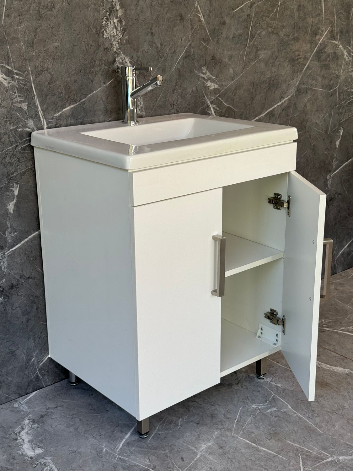 GEZA-600 Floor Standing Cabinet &amp; Basin with silver handles &amp; legs.