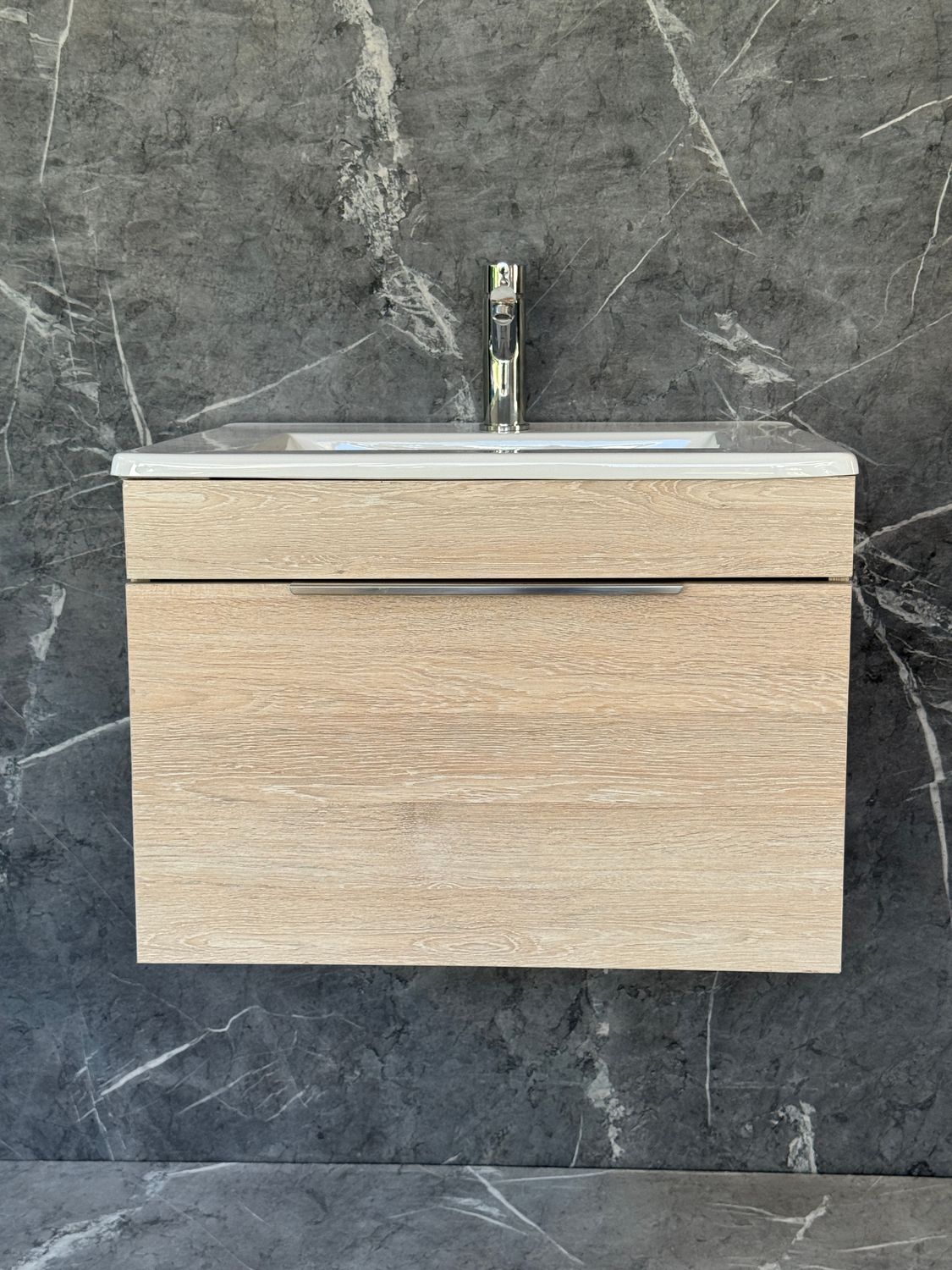 KUDO-600 Wall Mounted Cabinet &amp; Basin with silver handle.