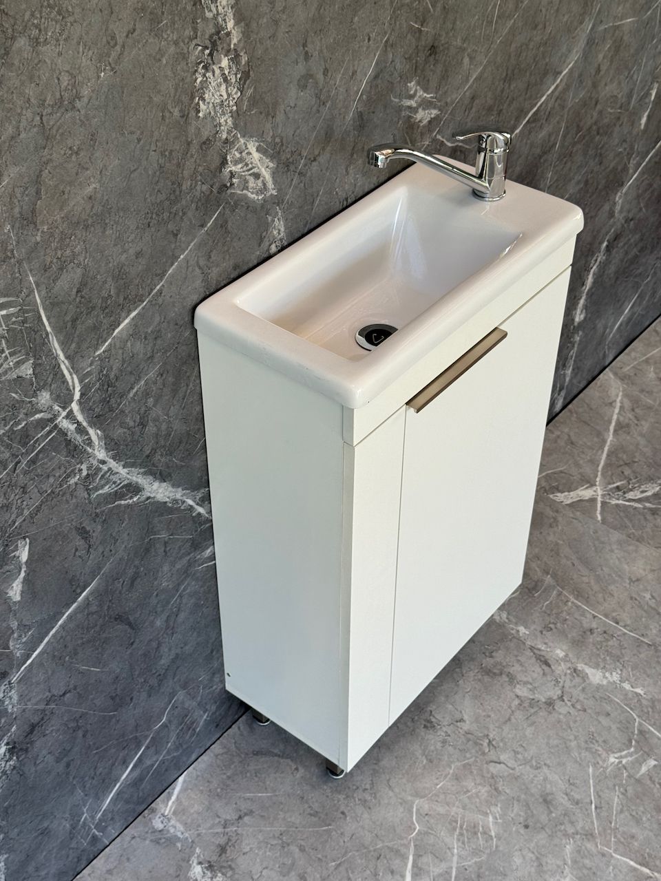 ICALA-500 Floor Standing Cabinet &amp; Basin with silver handle &amp; legs.
