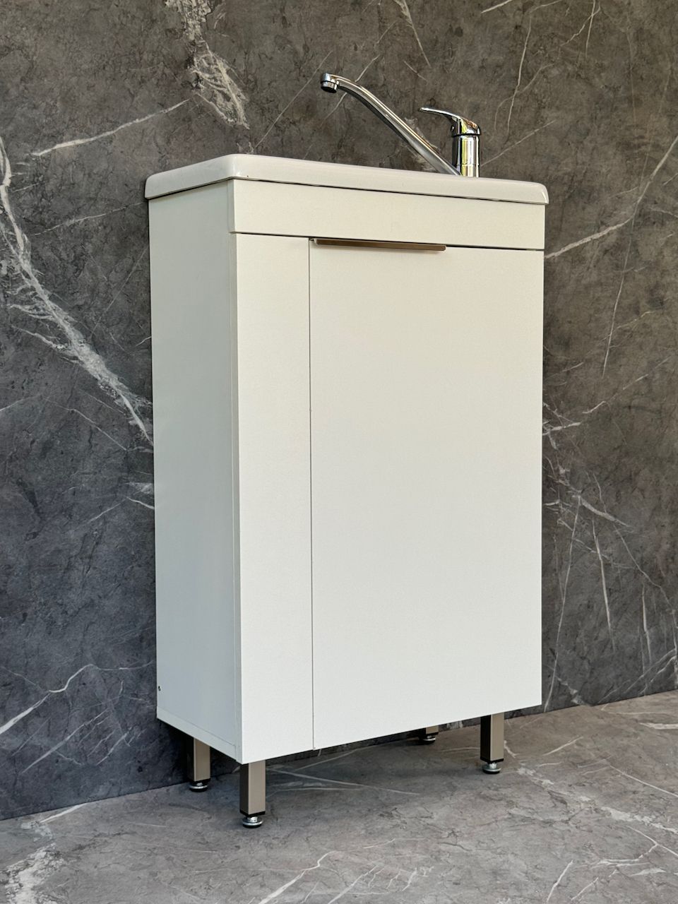 ICALA-500 Floor Standing Cabinet &amp; Basin with silver handle &amp; legs.