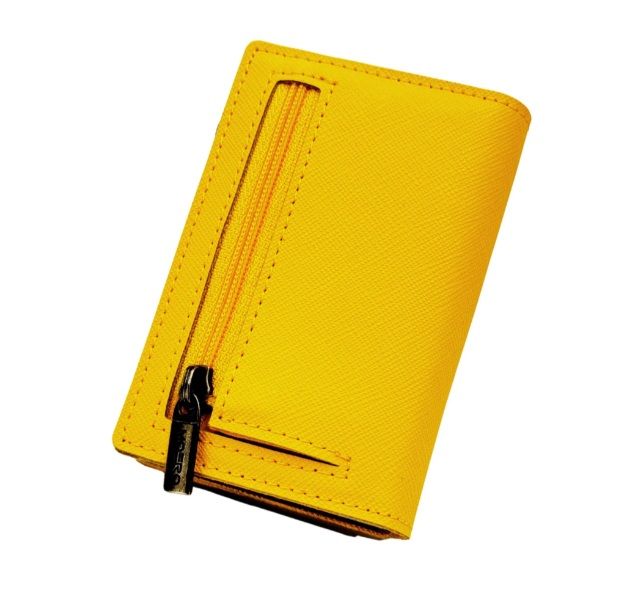 Portafoglio • Moero • Pro Saffiano Yellow Zip • Protezione RFID per carte Contactless • in Vera Pelle • Contiene fino a 10 Carte Portafoglio • Moero • Pro Saffiano Yellow Zip • Protezione RFID per carte Contactless • in Vera Pelle • Contiene fino a 10 Carte