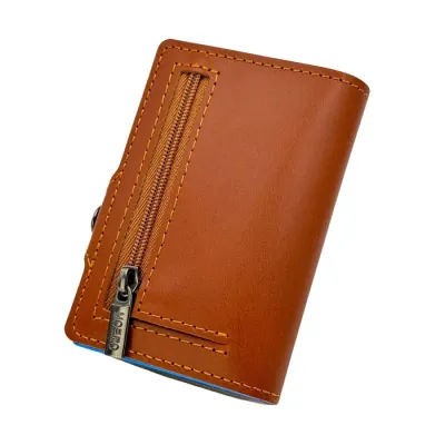 Portafoglio • Moero • Pro Prestige Brown Zip • Protezione RFID per carte Contactless • in Vera Pelle • Contiene fino a 12 Carte Portafoglio • Moero • Pro Prestige Brown Zip • Protezione RFID per carte Contactless • in Vera Pelle • Contiene fino a 12 Carte