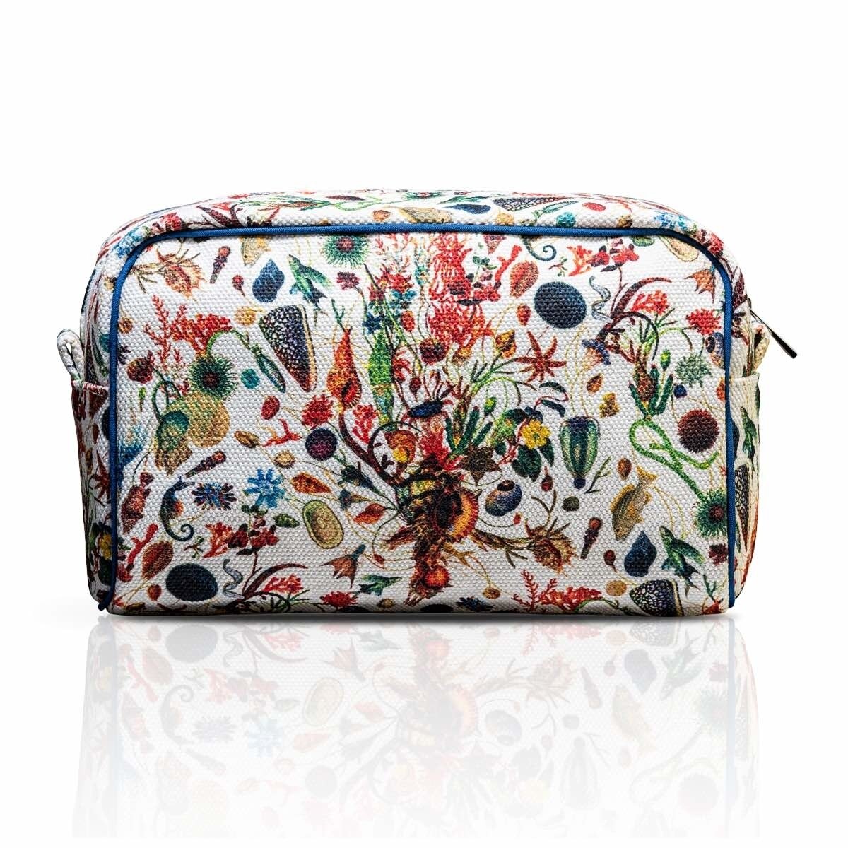 Carthusia • Beauty Viaggio Large • A'mmare • 24 cm x 15 cm x 10 cm Carthusia • Beauty Viaggio Large • A'mmare • 24 cm x 15 cm x 10 cm