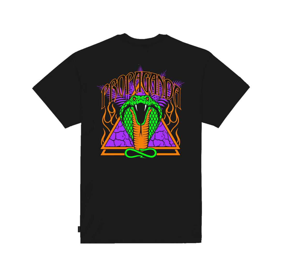 T-shirt Propaganda Tringle cobrahm