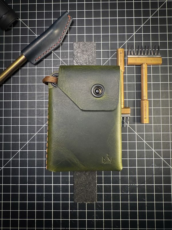 CUSTOMIZE - The Hidden Treasure Wallet