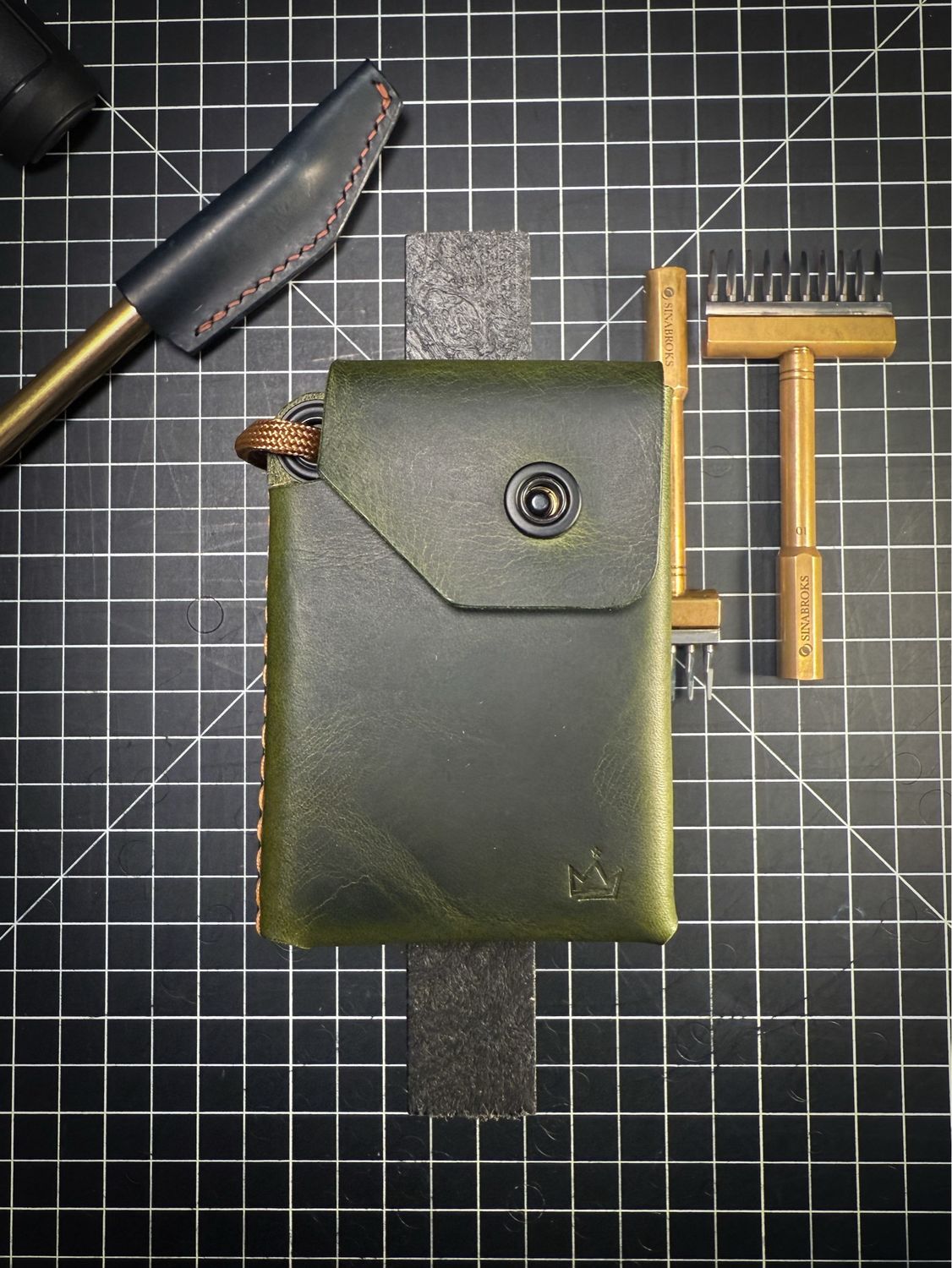 CUSTOMIZE - The Hidden Treasure Wallet
