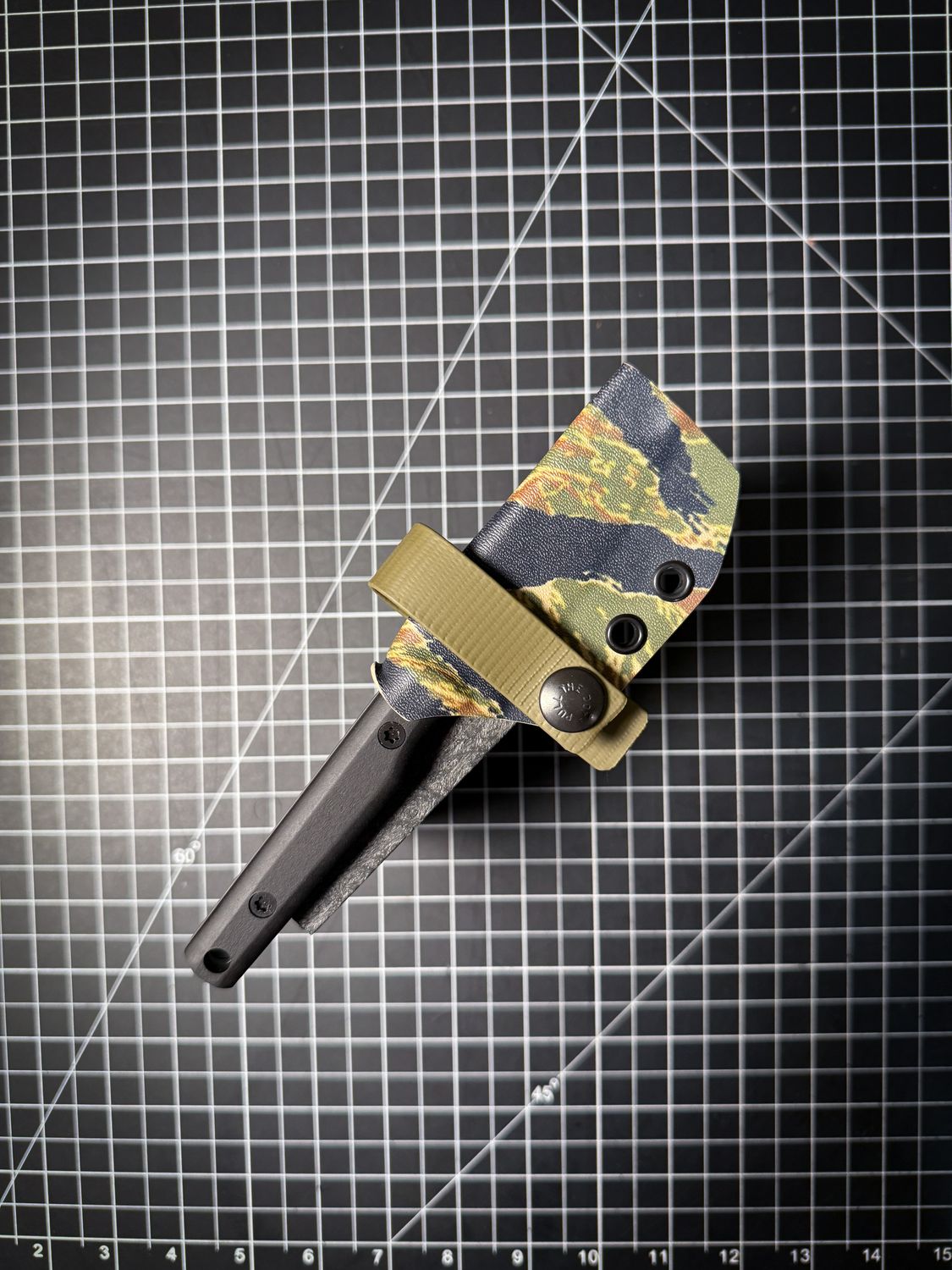 Mustard Seed Sheep&#39;s Foot - CPM CruWear Steel