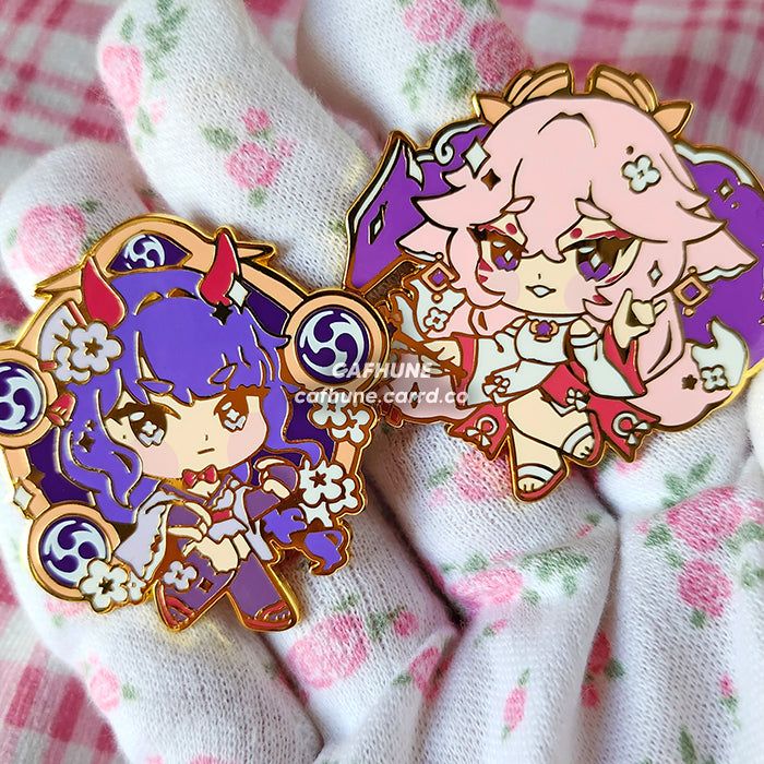 [Retiring] Ei &amp; Yae  enamel pin set