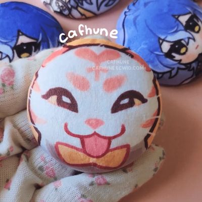 Cafhune Plush button badge