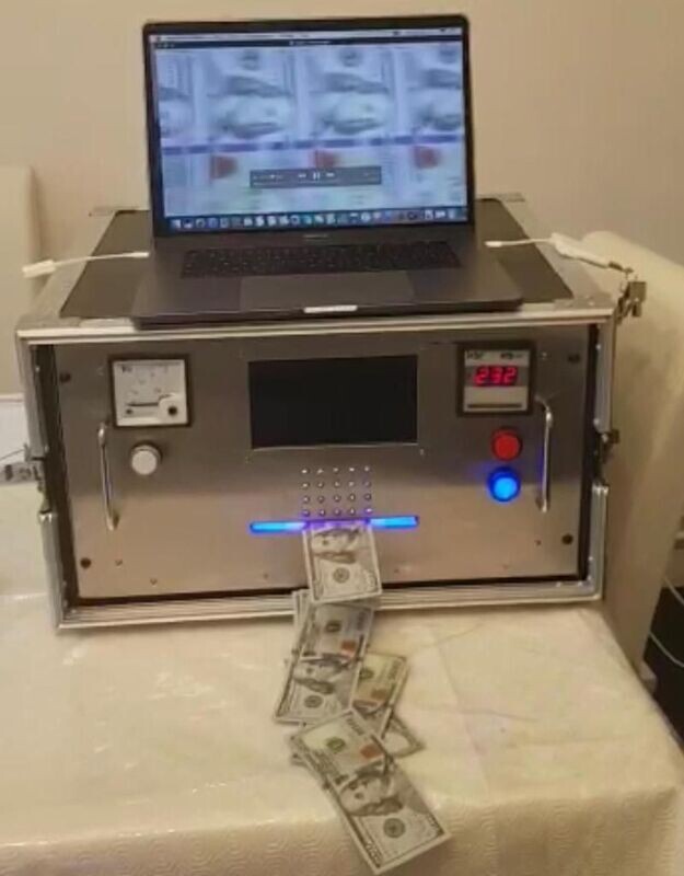 MACHINE DE NETTOYAGE  A LASER 3D