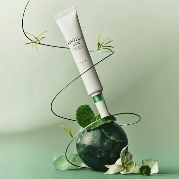SKIN1004-  Madagascar Centella Tea-Trica Spot Cream