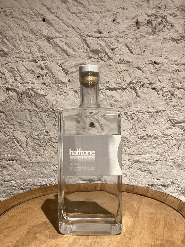 Halftone Spirits Vodka New York, USA (700ml) Halftone Spirits Vodka New York, USA (700ml)