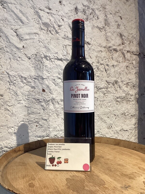 Les Jamelles, Pinot Noir IGP Pays d'Oc, France (750ml)