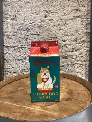 Maneki Wanko Lucky Dog Genshu Sake Japan (900ml Carton)