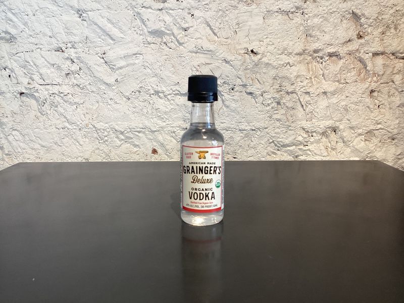 Grainger's Deluxe Organic Vodka (50ml) Grainger's Deluxe Organic Vodka (50ml)
