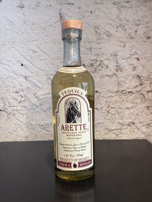 Arette Artesanal Suave Reposado Tequila 100% de Agave (750ml) Arette Artesanal Suave Reposado Tequila 100% de Agave (750ml)