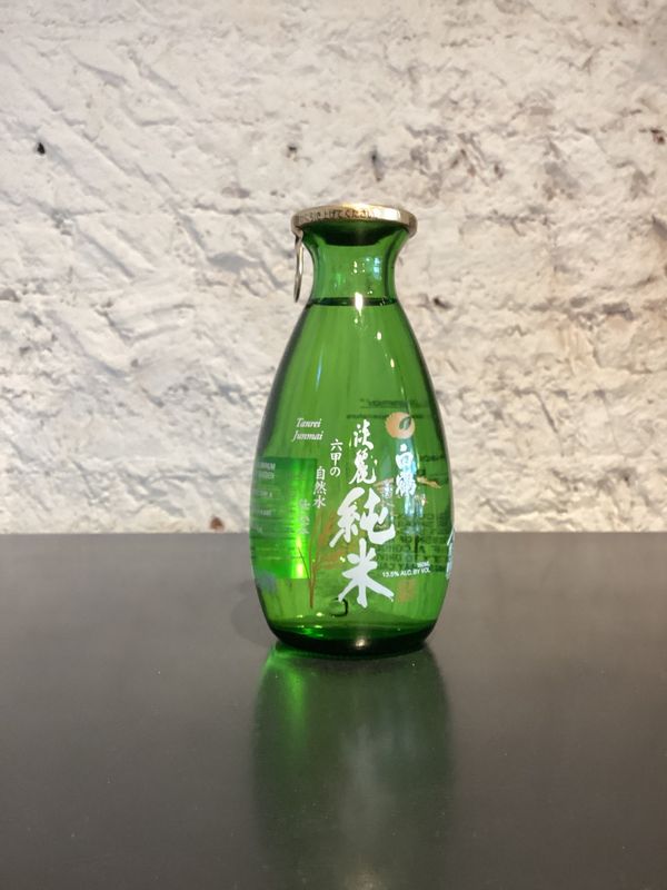 Hakutsuru Tanrei Junmai Sake Japan (180ml) Hakutsuru Tanrei Junmai Sake Japan (180ml)