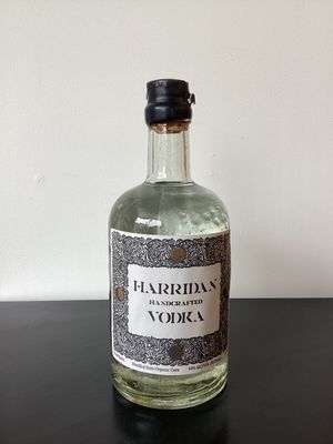 Harridan Organic Handcrafted Vodka New York, USA (750ml) Harridan Organic Handcrafted Vodka New York, USA (750ml)