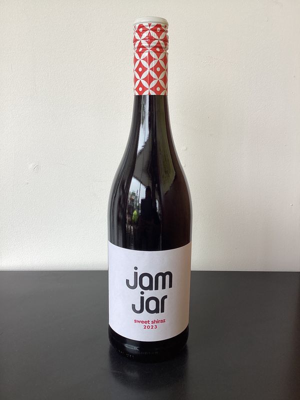 Jam Jar Sweet Shiraz Western Cape, South Africa 2023 (750ml) Jam Jar Sweet Shiraz Western Cape, South Africa 2023 (750ml)