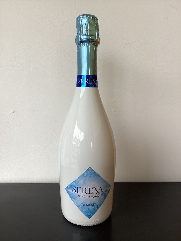 Serena 'Ice' Bianco Sparkling Demi Sec Veneto, Italy NV (750ml) Serena 'Ice' Bianco Sparkling Demi Sec Veneto, Italy NV (750ml)