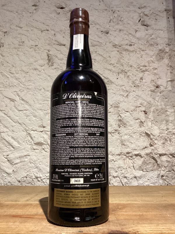 D'Oliveiras Sercial Vintage Madeira Portugal 1977 (750ml)