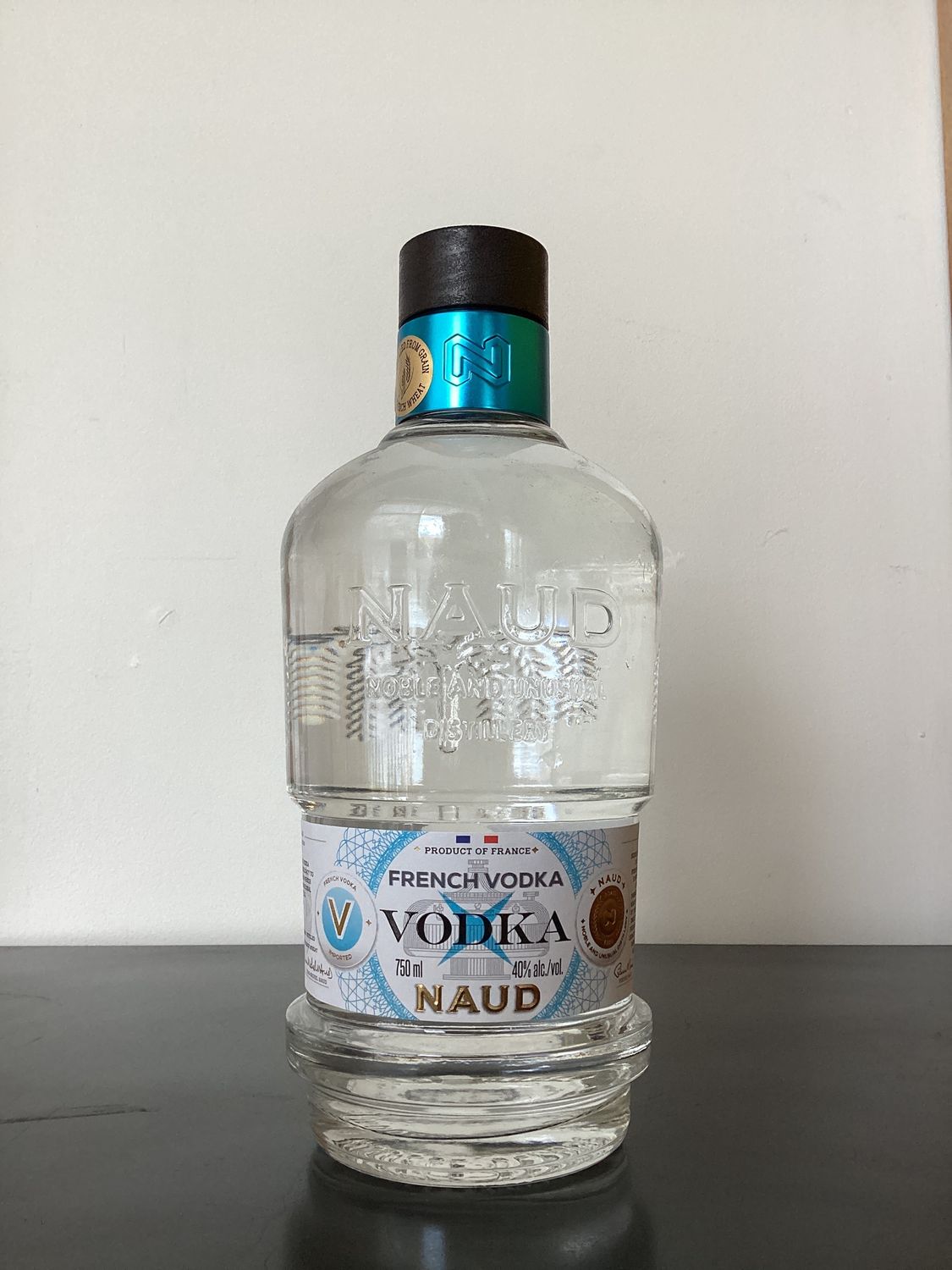 Naud French Vodka France (750ml)
