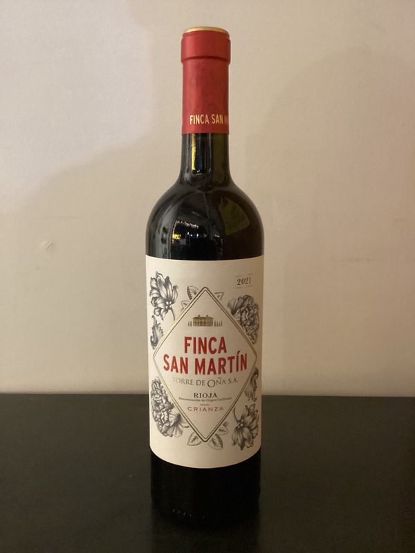 Torre de Ona "Finca San Martin" Crianza Rioja, Spain 2021 (750ml)