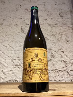 (1531 F2-A11) Azienda Agricola Valentini Trebbiano d'Abruzzo Italy 2015 (750ml)