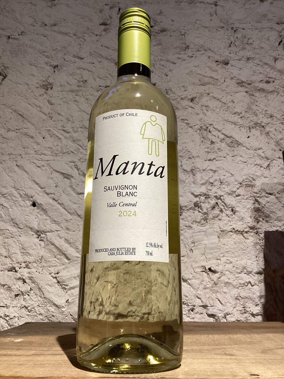 Casa Julia "Manta" Sauvignon Blanc Valle del Maule, Chile  2024 (750ml)