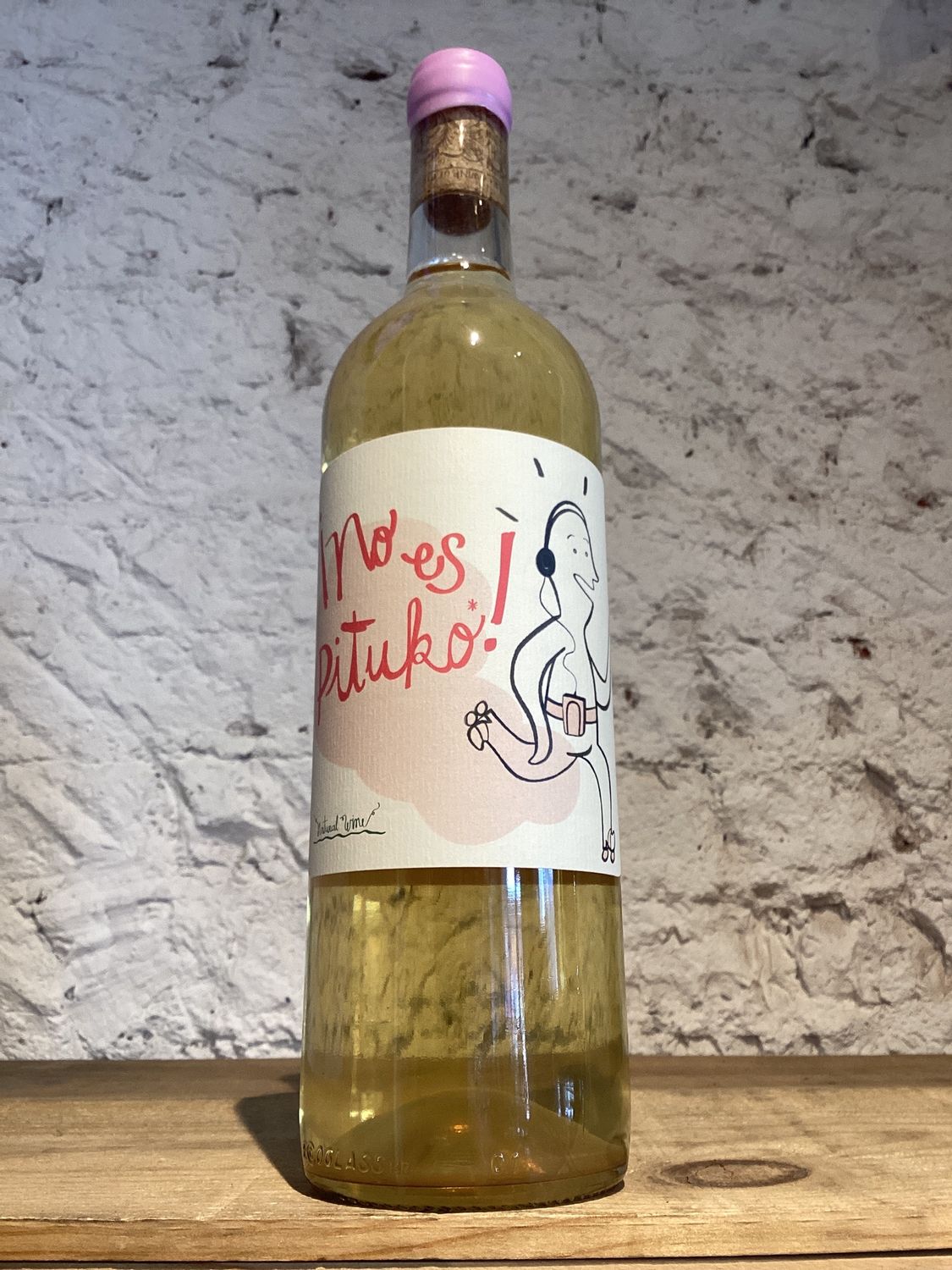 Echeverria 'No Es Pituko' Moscatel de Alejandria Curico Valley, Chile 2023 (750ml)