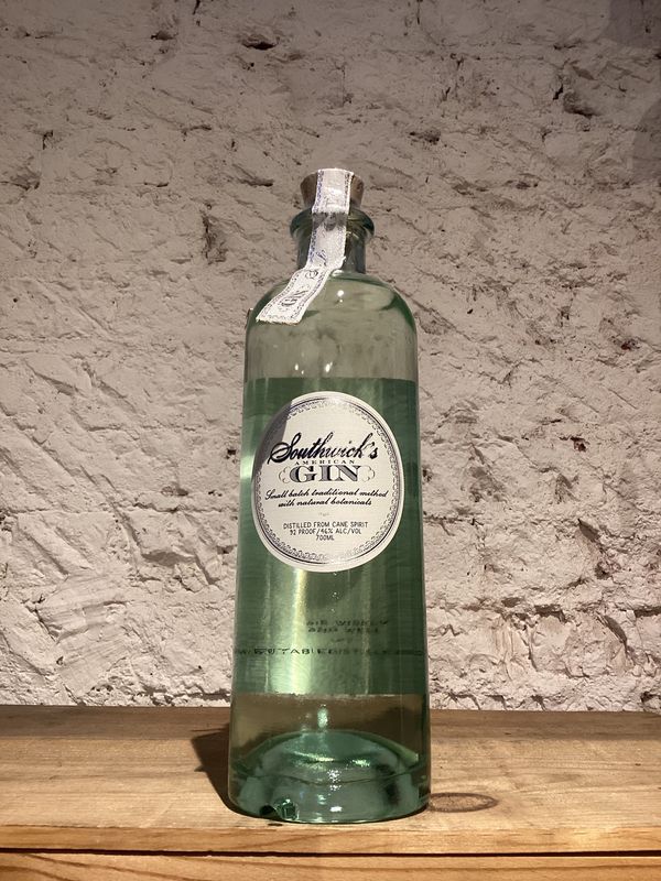 Veritable Distillery 'Southwick's' American Gin Connecticut, USA (700ml) Veritable Distillery 'Southwick's' American Gin Connecticut, USA (700ml)
