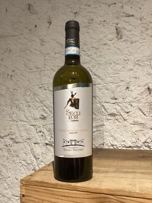 Masseria Vigne Vecchie "Secutor Samnes" Falanghina del Sannio DOC Campania, Italy 2025 (750ml)