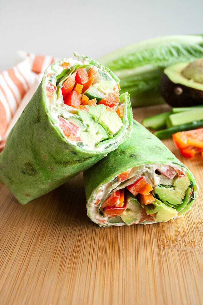 Raw Veggie Wrap (spinach, onion, carrots, bell peper, spicy mayo)