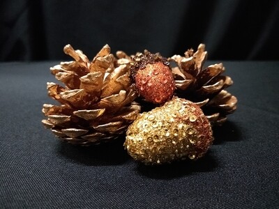 Gold Holiday Pinecones