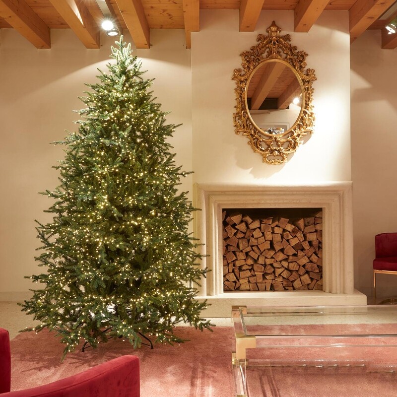 Pino Luxury EDG con LED h.240cm Pino Luxury EDG con LED h.240cm