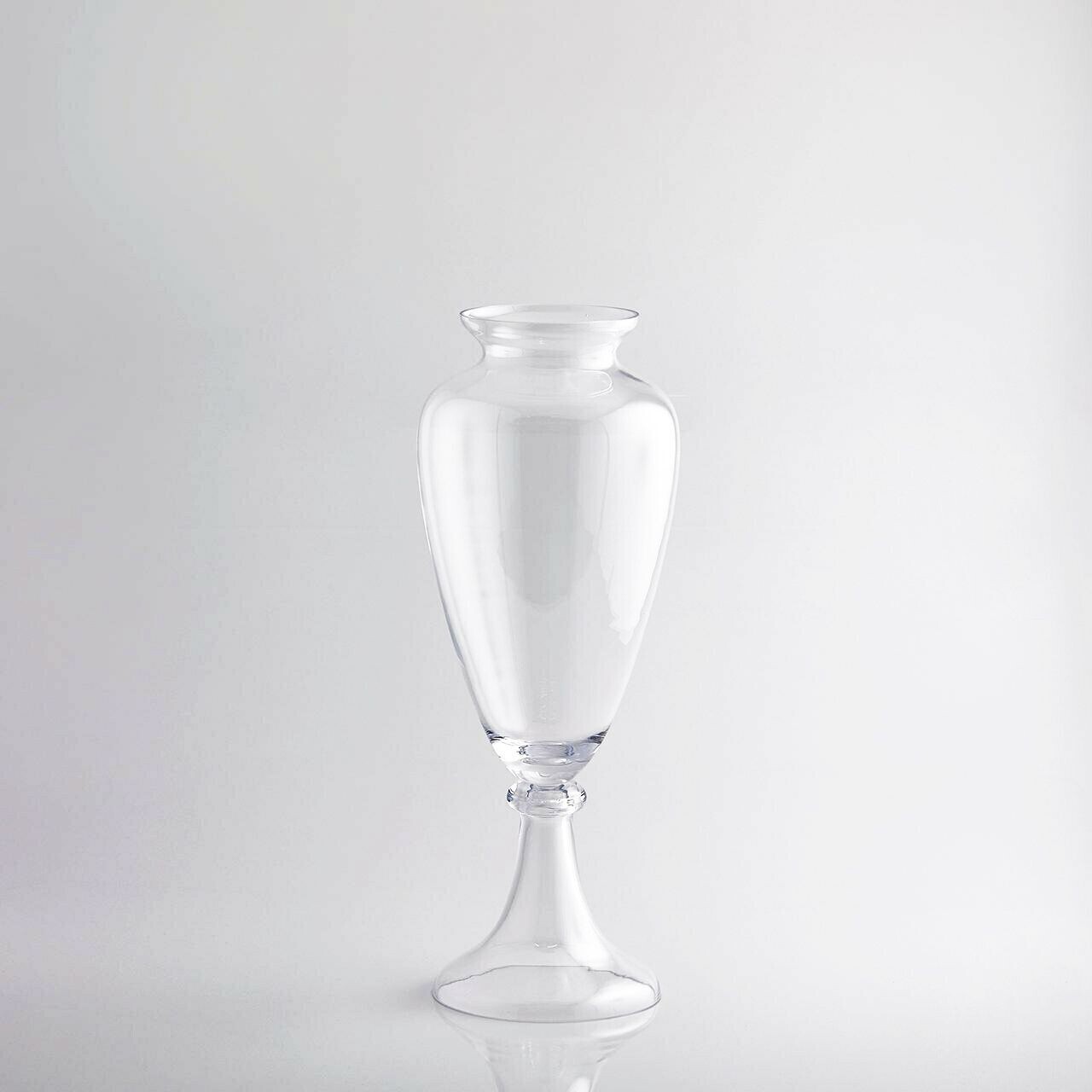 Vaso anfora alzata in vetro