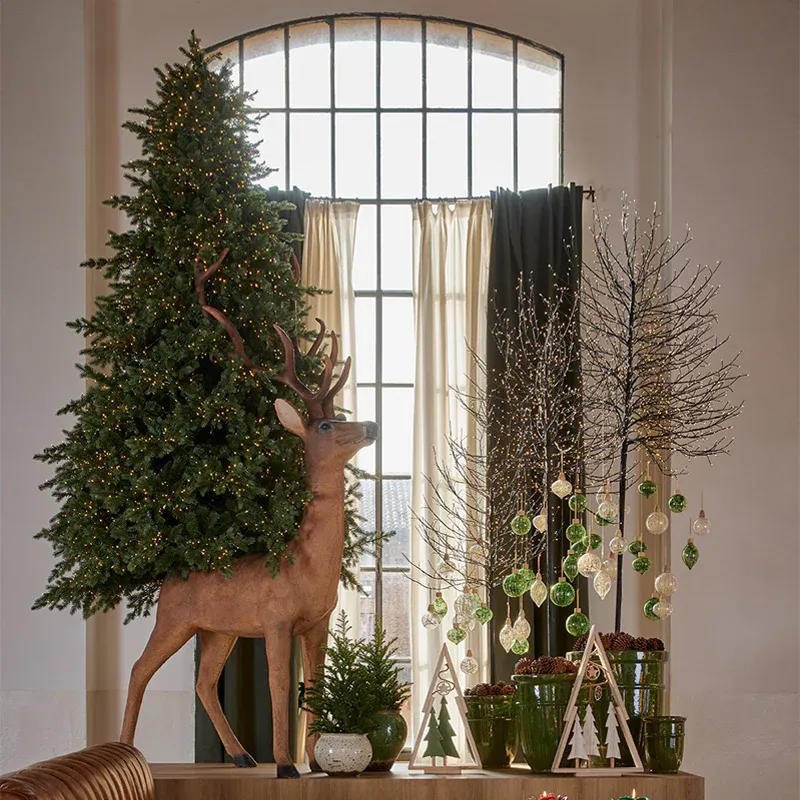 Pino Argentato EDG con 5000 LED h.240cm