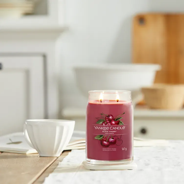 Yankee Candle Giara 567gr Black & cherry
