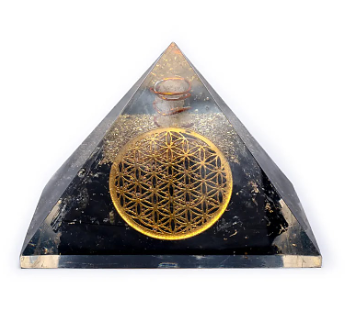 Piramide Orgonite , Tormalina Nera, Cristallo di Rocca con Fiore della Vita da 7x7x6 cm