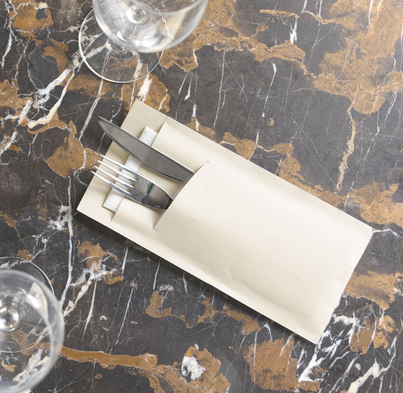 Confezione 4 pezzi P50 POCHETTE ARTY 30X40 CREMA