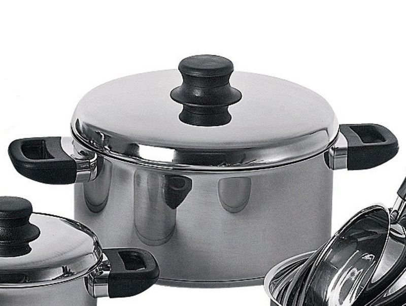Confezione 1 pezzo CASSERUOLA CON COP. 24CM 4L PREMIUM INOX