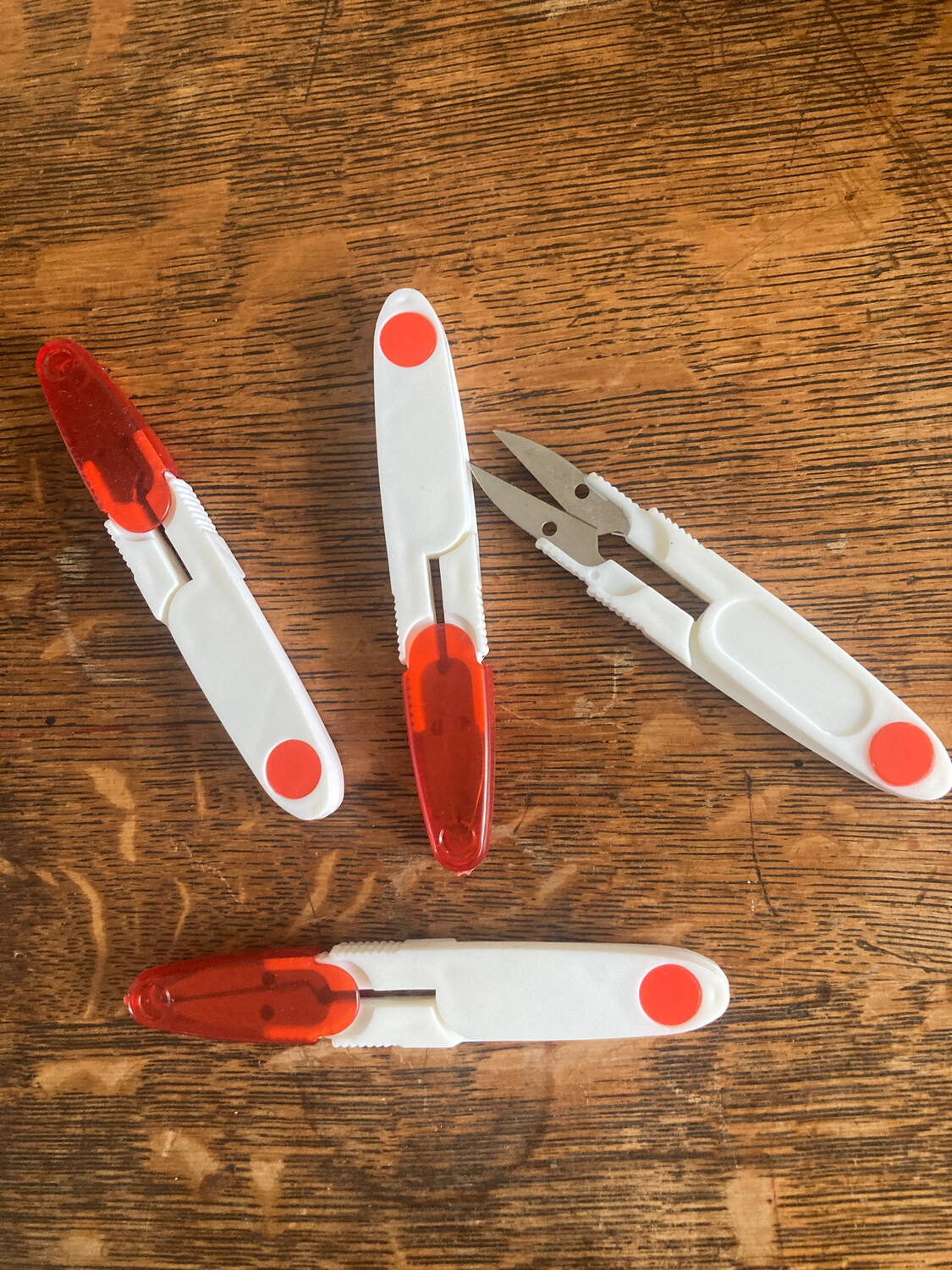 Small Embroidery Hoops, snips, needle pods and/or scissors For Kits