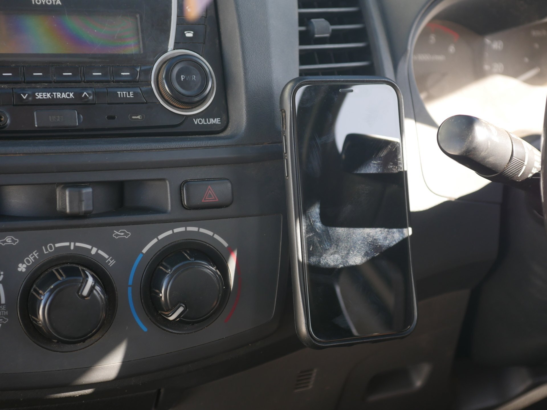 Phone Mount Infill - N70 Hilux