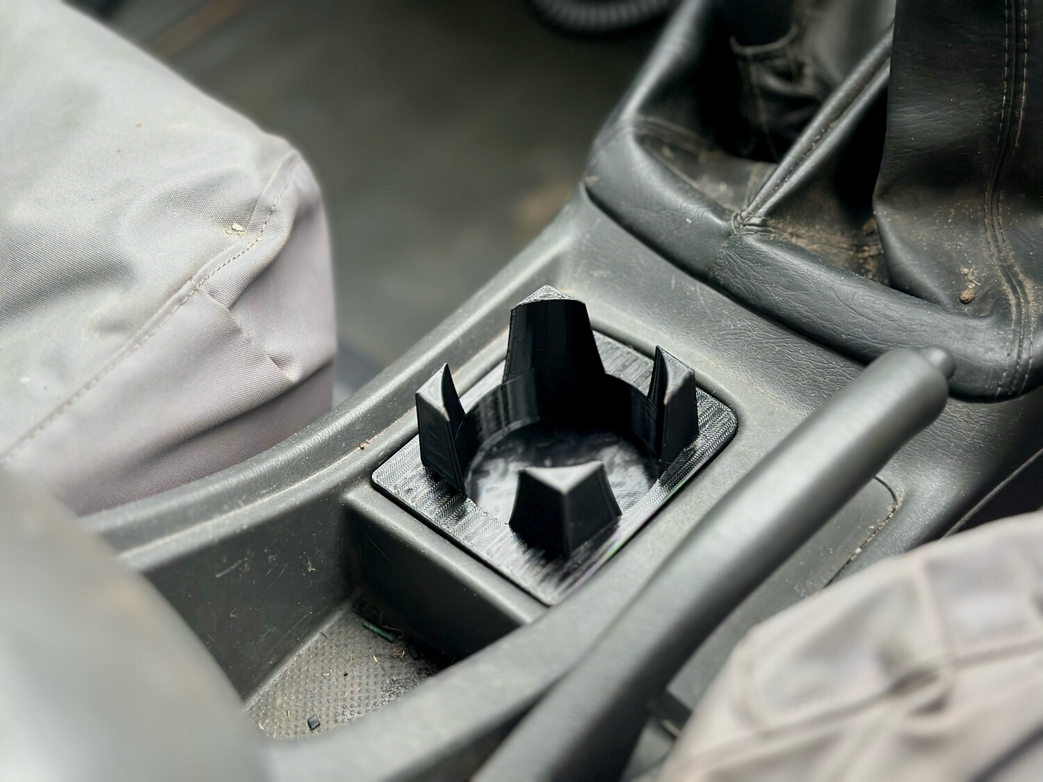 Centre Console Cup Holder - N70 Hilux - FACELIFT ONLY