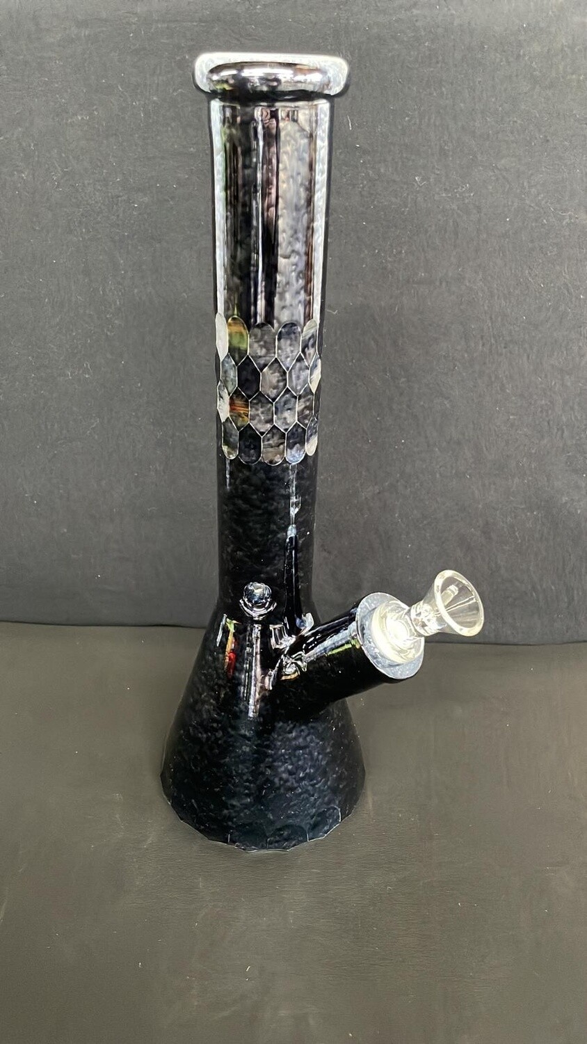 Geometric Beaker Base Design With Ice Catcher Metallic Colors