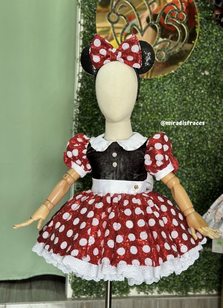 Minnie Shining