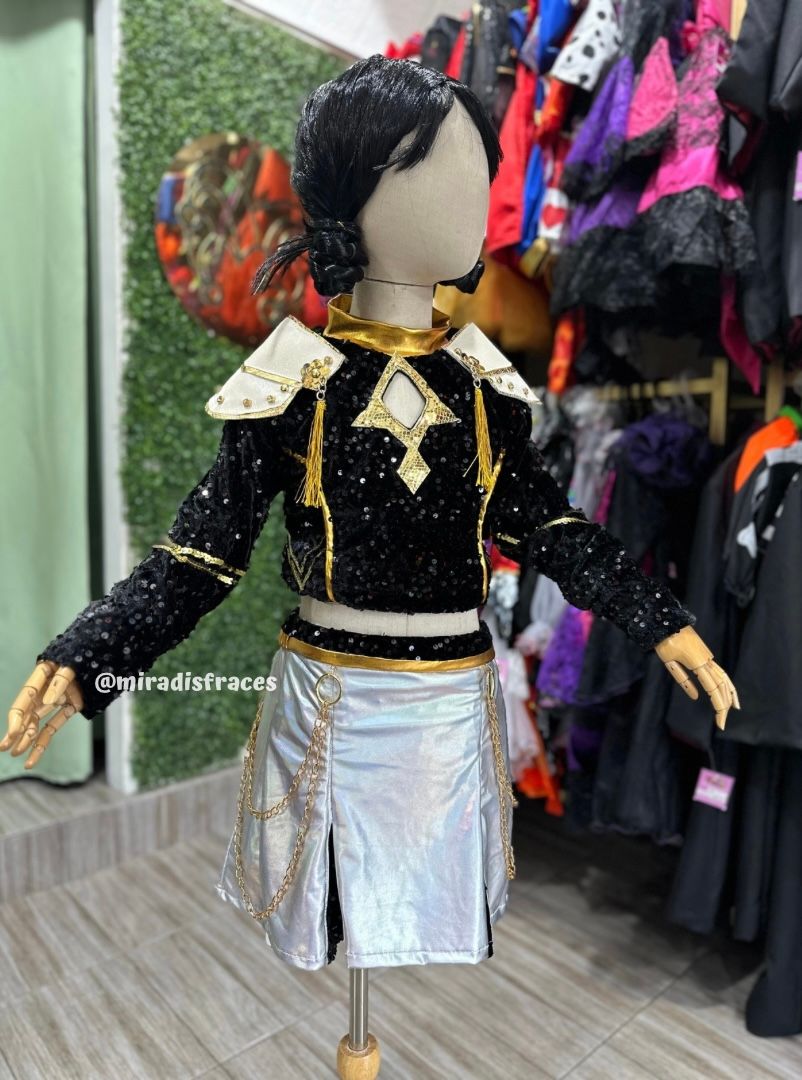 Zoey - Huntrix - Deluxe