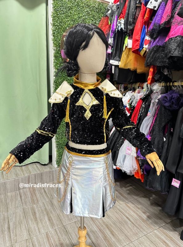 Zoey - Huntrix - Deluxe