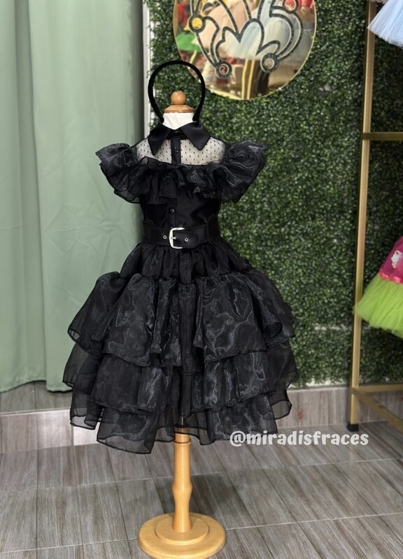 Merlina gala de organza